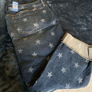 Cropped boyfriend jeans